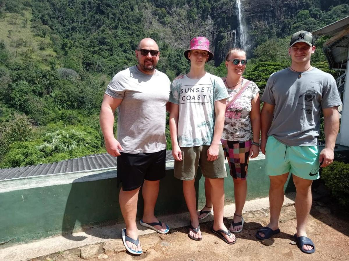 Diyaluma Falls Inn Koslanda Bagian luar foto