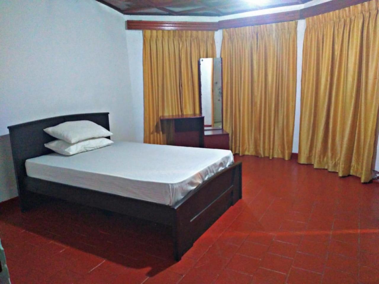 Diyaluma Falls Inn Koslanda Bagian luar foto